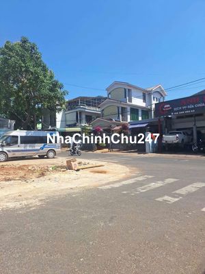 bán góc 2 mặt tiền Chu Văn An - Cống Quỳnh