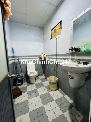 bán nhà sổ chúng ngày chủ