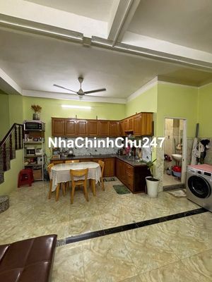 Chủ bán gấp Nhà Cách Mạng Tháng 8 Quận 3 - DT 5,3m x 11m Giá 6,3 tỷ TL