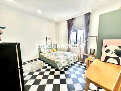 Trống sẵn phòng cửa sổ thoáng L3, ra vào tự do, k chung chủ ở quận 7