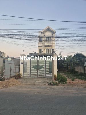 Chính chủ gửi bán căn nhà tự xây dựng. đẹp mỹ mãn. 1 trệt 2 lầu 