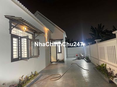 chính chủ  đi xuất cảnh cần bán gâp nhà mới xây dựng  đường Đỗ Văn Dậy