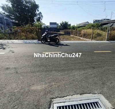 Chủ cần bán gấp lô đất đẹp Mặt Tiền Nguyễn Viết Xuân Trung Tâm Thị Trấ