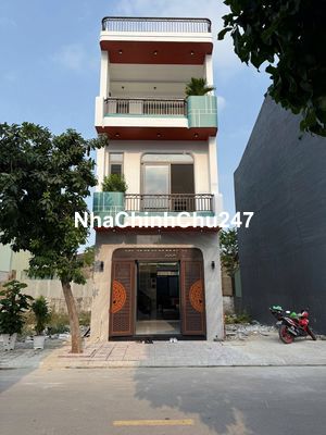 CHÍNH CHỦ - bán nhà phố gần giáo xứ Bà Trà, ngã tư Bình Chuẩn,Thuận An