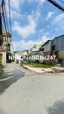 Lô đất 2 mặt tiền - Đường xe hơi - 7x10m - Cách Dân Chủ 70m