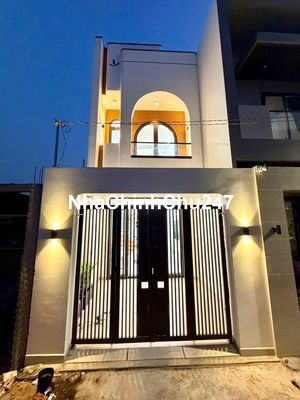 Chủ kẹt tiền cần bán gấp căn nhà còn mới ngay Kdc Bửu Long