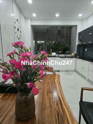 tôi chính chủ bán nhà, khu dân cư Vip, an ninh, tiện ích đầy đủ