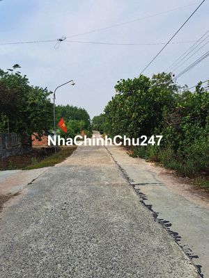 Chính chủ cần bán gần 1 héc đất 2mặt đường 7m