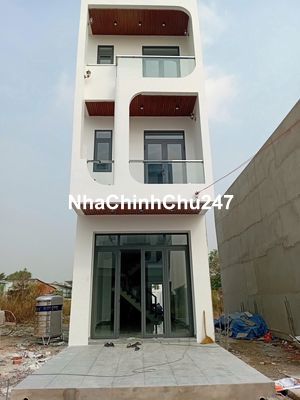 Chủ cần bán nhanh nhà ở Thủ Dầu Một 120m2. Sổ riêng, đường xe hơi.
