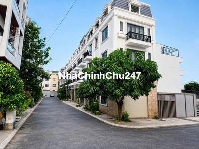 Chính Chủ Cần Bán Biệt Thự Góc Sát Gò Vấp - Full nội thất