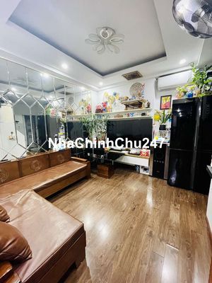 Chính chủ bán căn hộ chung cư 2 ngủ, sổ hồng riêng