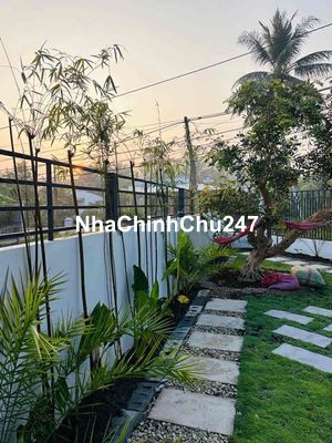 Chủ bán gấp nhà mới 99,9% Long Phước giáp p4 có 2 phòng sân đậu được 2