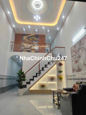 chủ cần bán gấp nhà Vbang 4 nhân 14 mặt tiền đường buôn bán ok