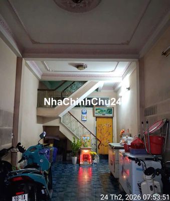Nhà HXH, 4,5m dài 17m đúc 3 tấm rưỡi suốt sổ hồng chính chủ 1 đời
