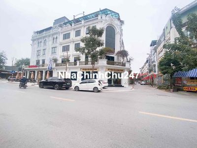 chủ cần bán gấp nhà văn phú hà đông phân lô vỉa hè kinh doanh giá đầu