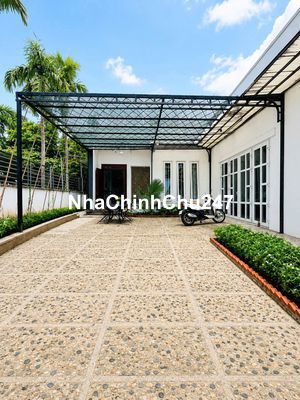 CHỦ ĐI ĐỊNH CƯ, BÁN GẤP BT SÂN VƯỜN 556M2 FULL THỔ, MT NHỊ BÌNH 7.