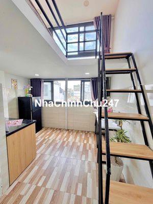 Duplex gác cao cửa sổ thoáng mát-Ngay cầu Chữ Y