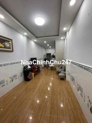 Nhà bán chính chủ 737/91B Lạc Long Quân, 30m2, 3 tầng,hhmg 1%.