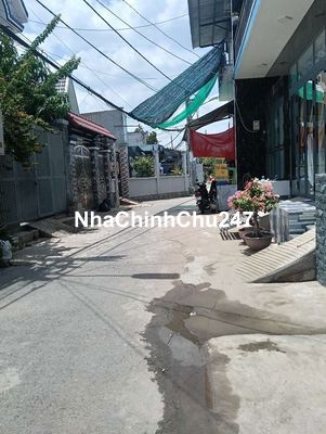chủ kẹt tiền cần bán gấp nhà hẻm xe hơi 8m, lê văn lương xã nhơn đức